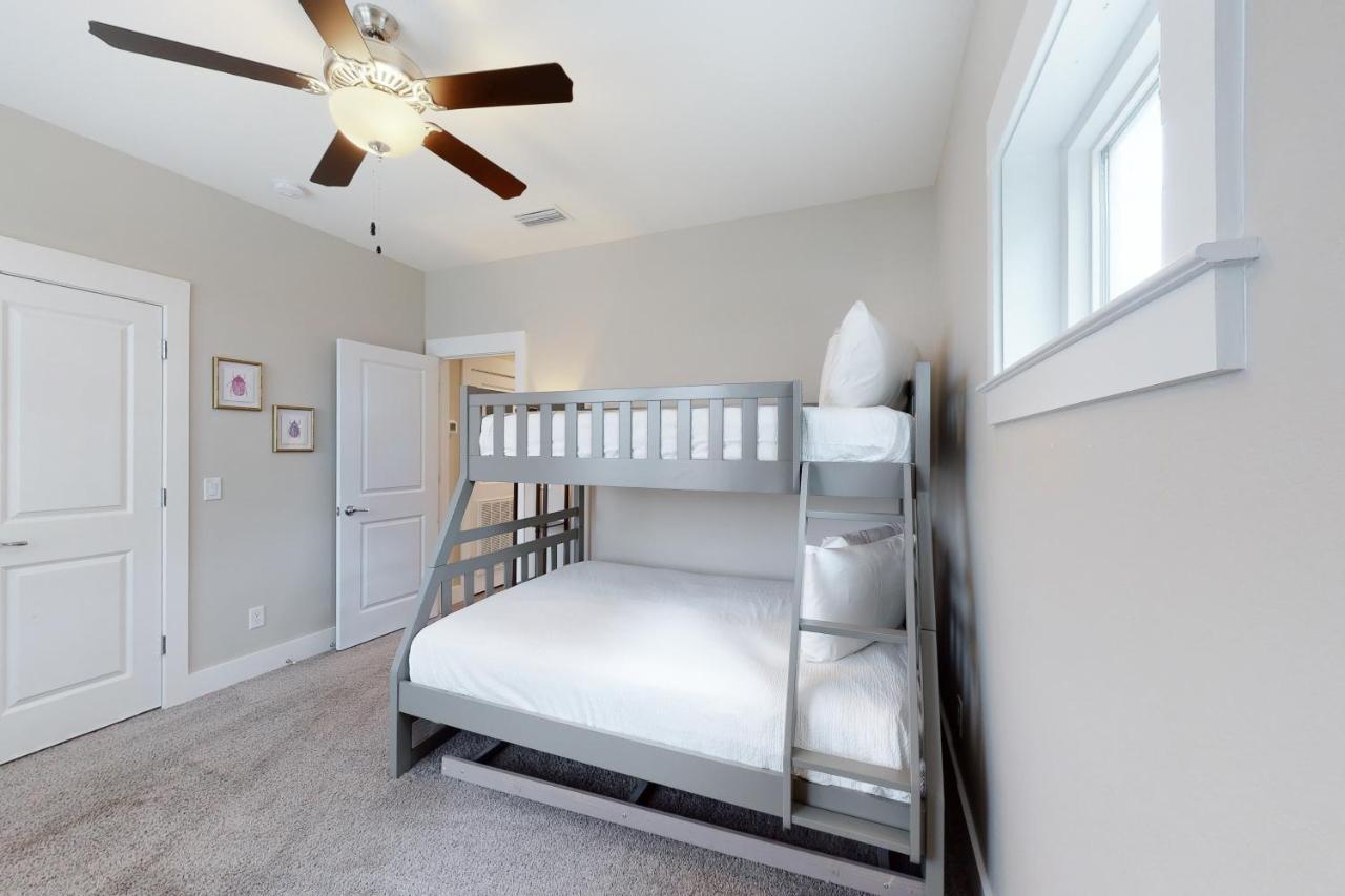 Coastal Castaway Villa Panama City Beach Exterior photo